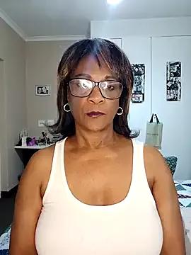 Hotgrannyx from StripChat is Freechat