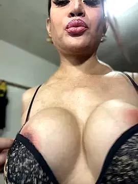 Naked Room HugeKatarinaTS 