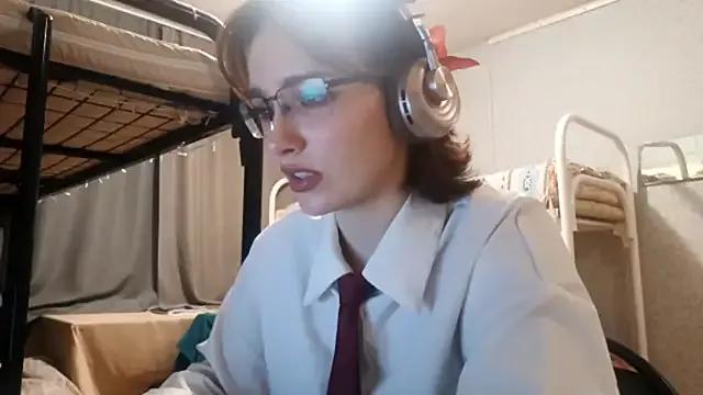 IcyKleys from StripChat