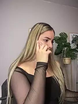 imlindapink from StripChat