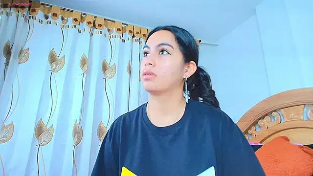 iris_mandarine from StripChat