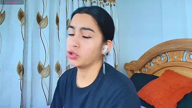 iris_mandarine from StripChat