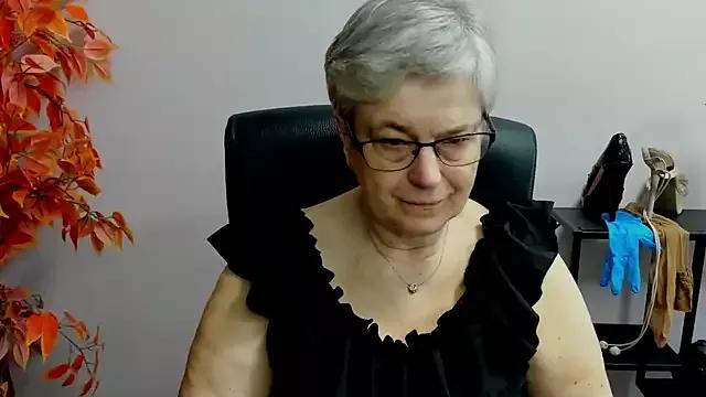 IrisDream from StripChat