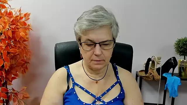 IrisDream from StripChat