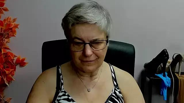 IrisDream from StripChat