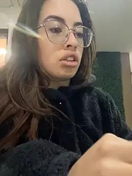 Isabela_Colins from StripChat is Freechat