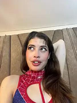 Naked Room Isabela_Colins 