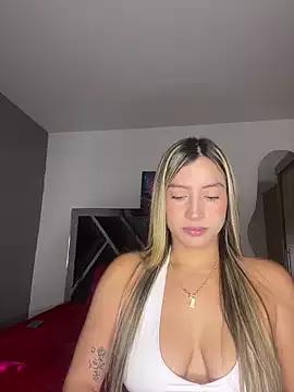 Issabela_G1 from StripChat