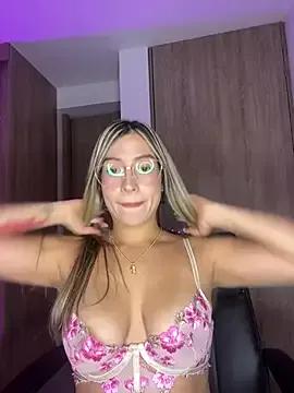 Issabela_G1 from StripChat