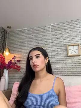 IssabellaLopez from StripChat