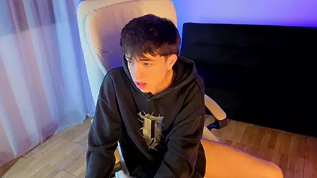 itsnicolazz from StripChat