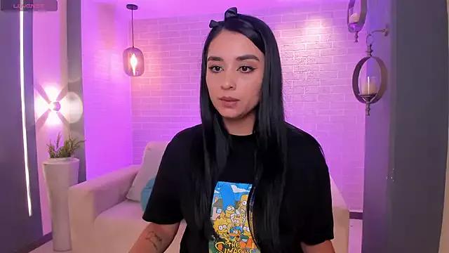 IvannaRussell from StripChat is Freechat