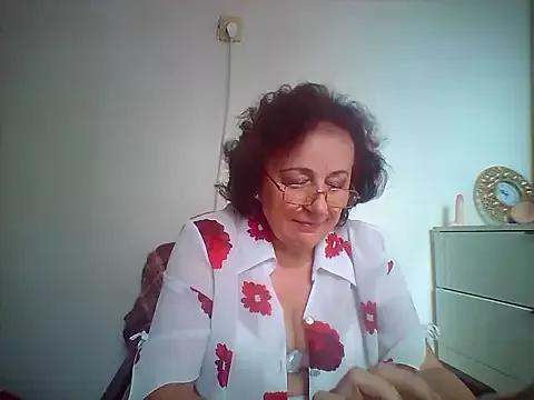 Julia54391 from StripChat is Freechat