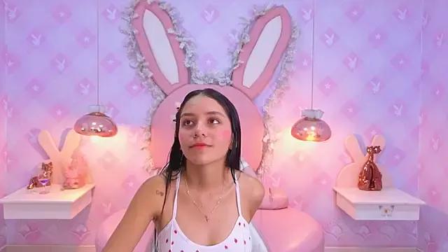 KAHTY_JONES from StripChat