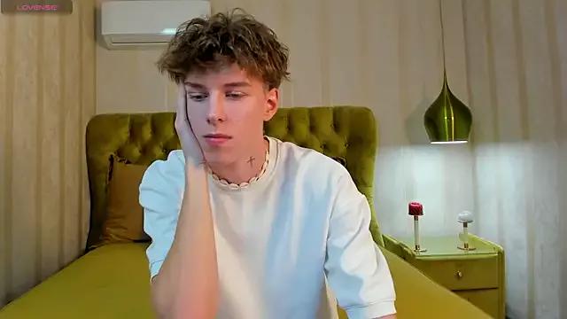 Kai_Morgan from StripChat
