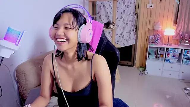 Kana_G from StripChat is Freechat