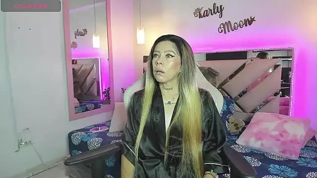 Karly_moon from StripChat is Freechat