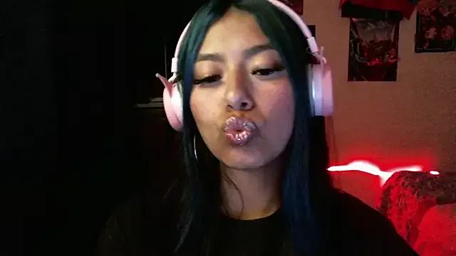 Katta_ossa from StripChat