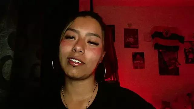 Katta_ossa from StripChat