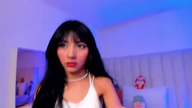 Kitty_Eliffe from StripChat