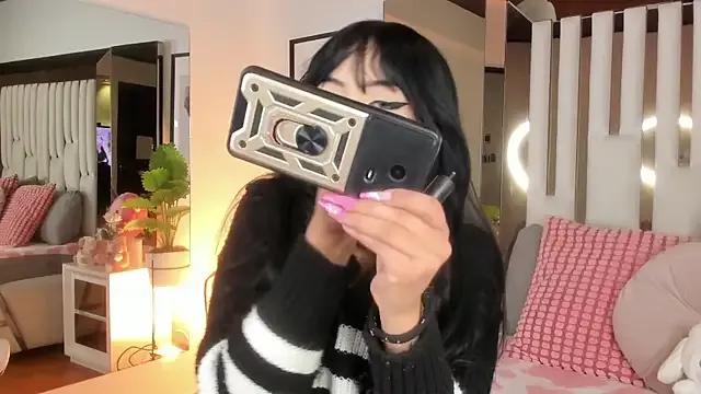 Kitty_Eliffe from StripChat