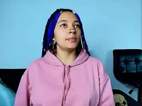 Kitty_ravee from StripChat