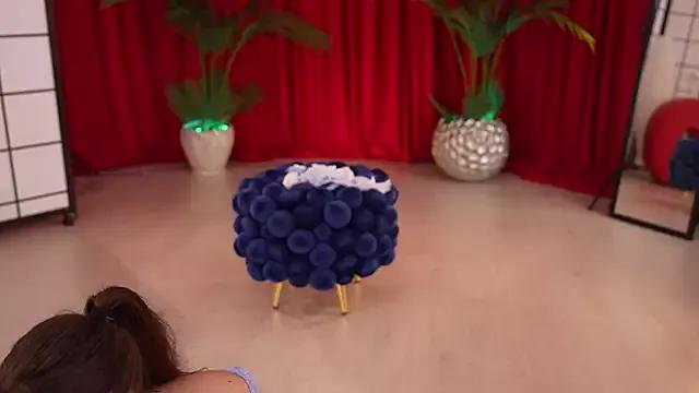 KittyCaitlin from StripChat