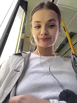 KittyQueeny from StripChat
