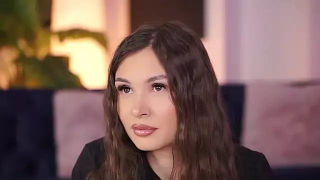 KyssaraPlay from StripChat
