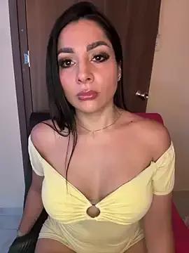 laemmarouse from StripChat