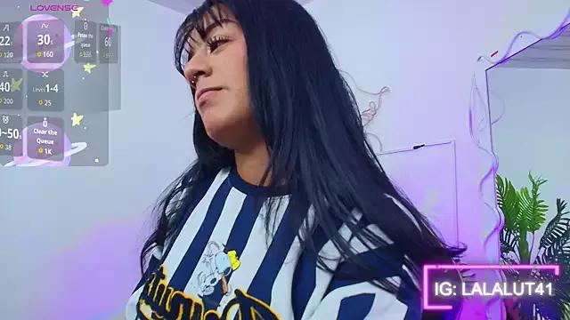 Lalalutsy_tay from StripChat