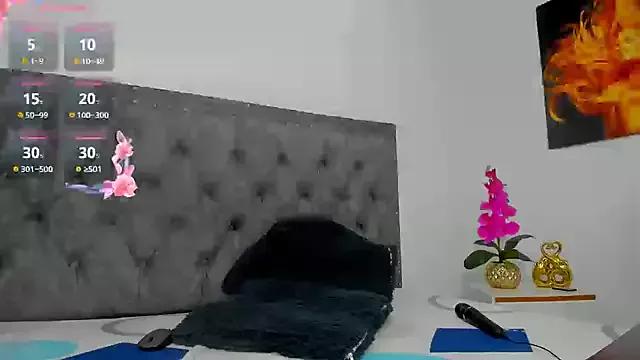 Layla_kaderr from StripChat