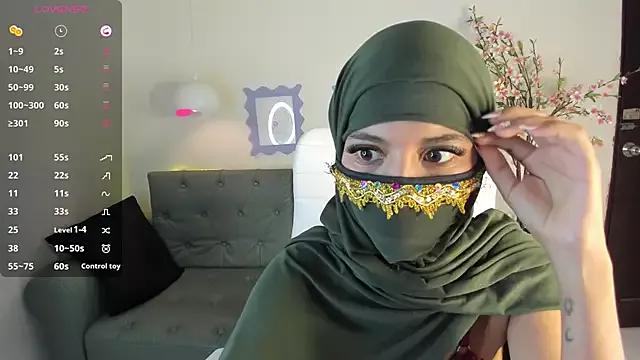 leila_whisper from StripChat