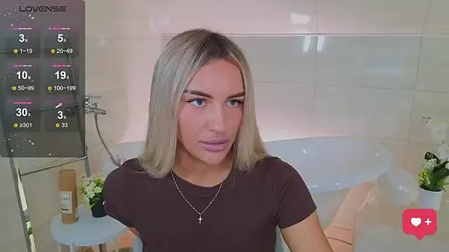 Leilalav from StripChat