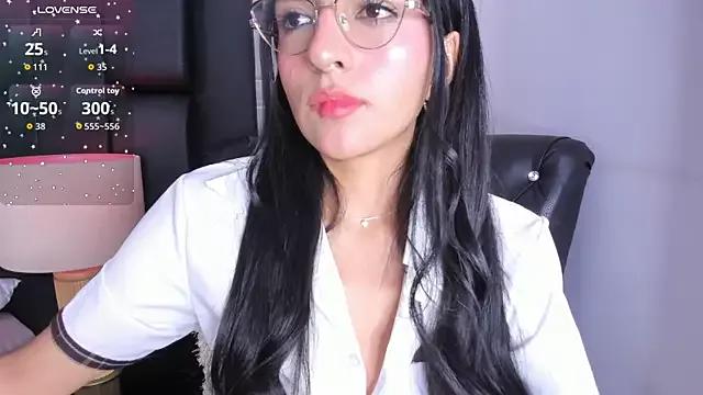 LennaBlair from StripChat