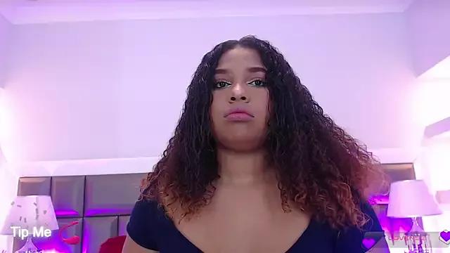 LennaEvans from StripChat