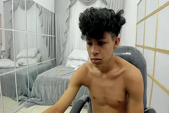 leslieanddrako from StripChat