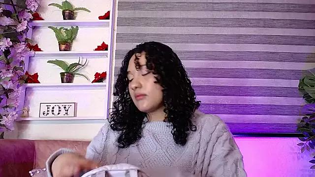 Liaa_Peach from StripChat