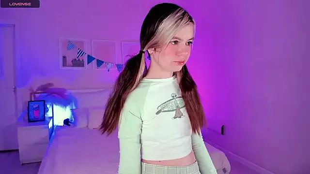 Lil_Amelie from StripChat