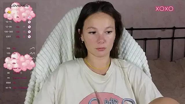 lil_luna_x from StripChat
