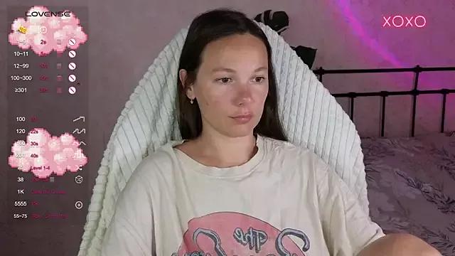 lil_luna_x from StripChat