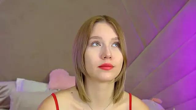 LiliLinn from StripChat