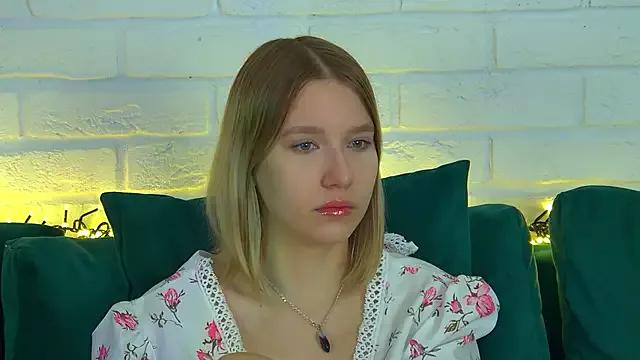 LiliLinn from StripChat