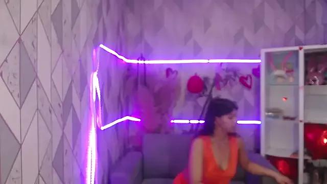 Lilyevansx from StripChat