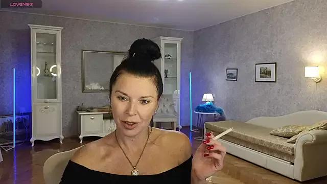 LinaJoy from StripChat