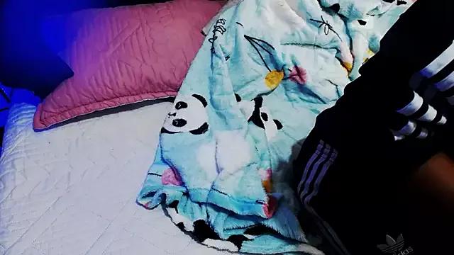 LindaLuciia from StripChat