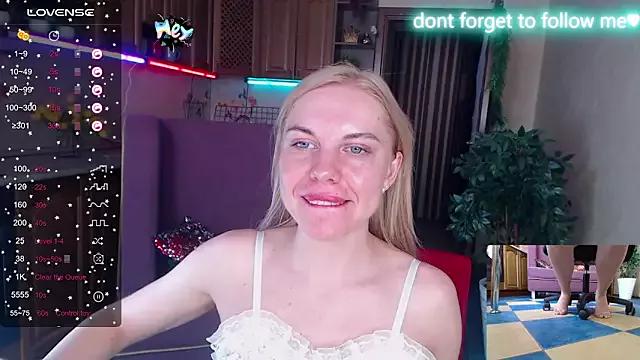 LiSinDoll from StripChat