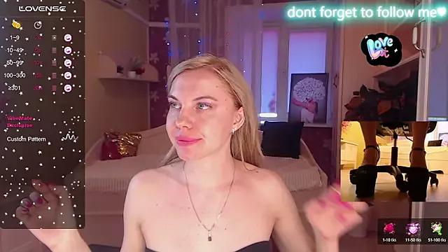 LiSinDoll from StripChat