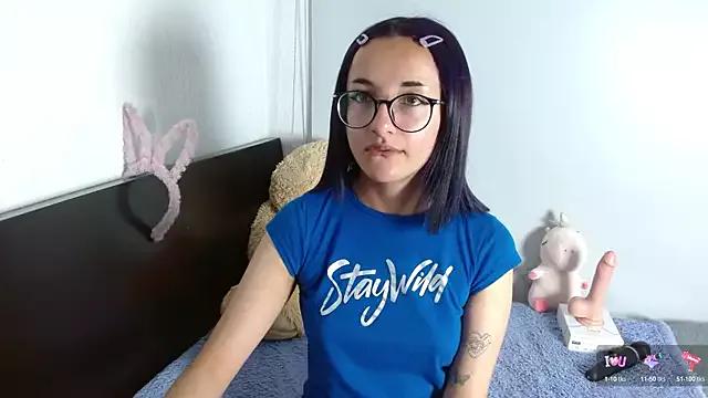 Littlee_Bunny_ from StripChat