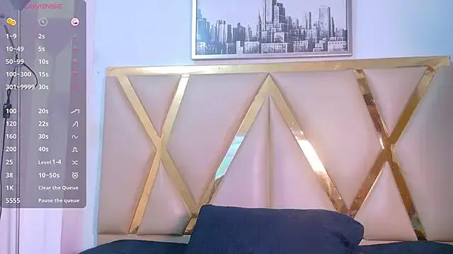 littleebonymommy from StripChat
